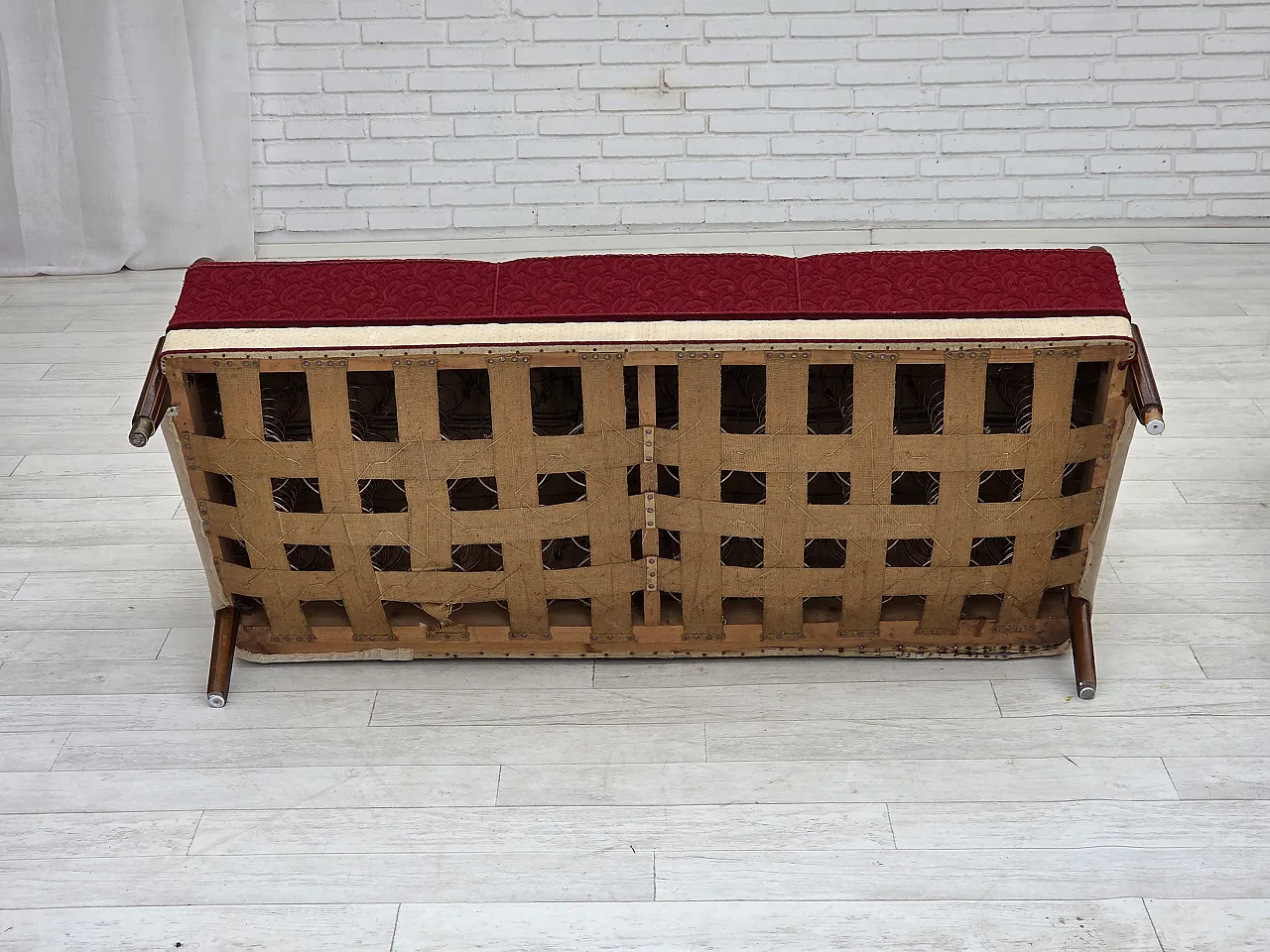 Divano danese a 3 posti anni '50, arredamento originale in lana rosso/beige. 17