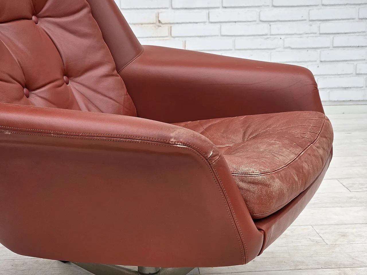 1970s, Danish design by H.W.Klein, swivel armchair, furniture leather. 4