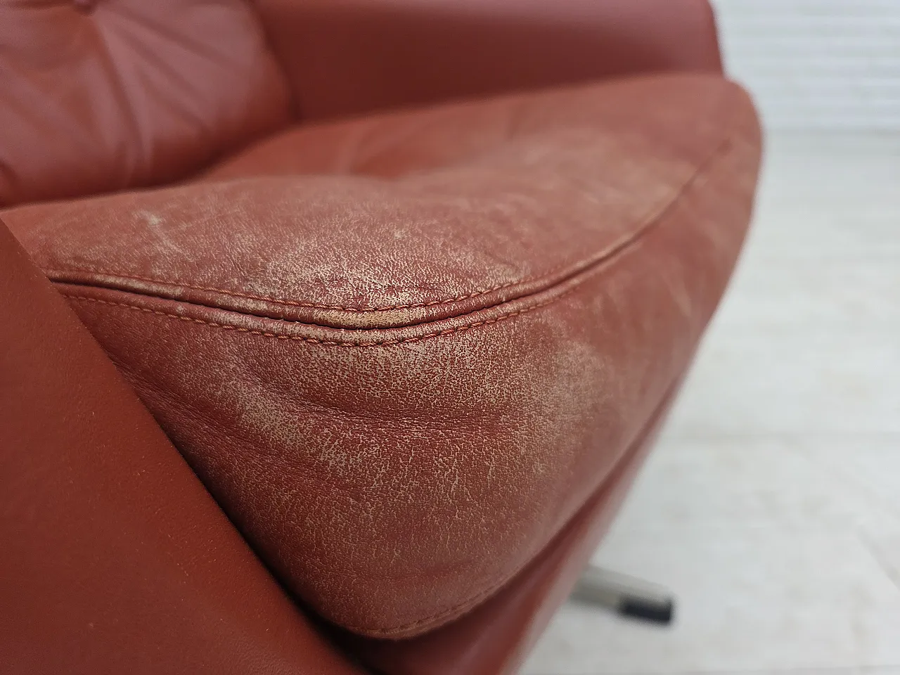 1970s, Danish design by H.W.Klein, swivel armchair, furniture leather. 7