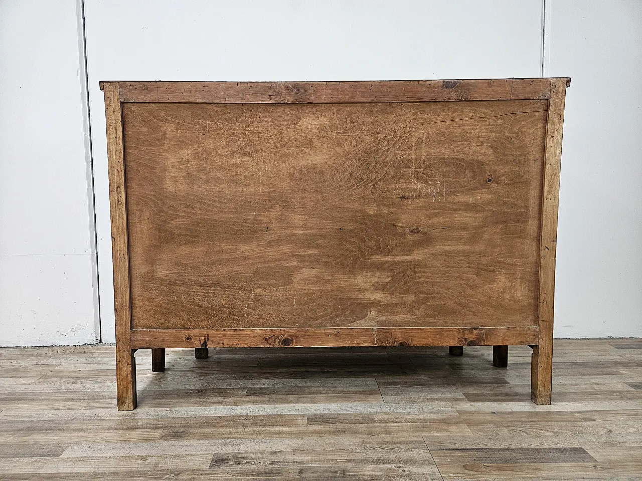 Credenza Liberty inizio '900 con decorazioni in ottone 21