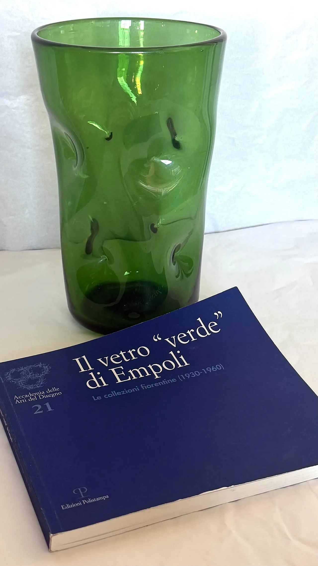 Cylindrical green hand-blown glass vase by Vetrerie Empolesi, 1950s 3