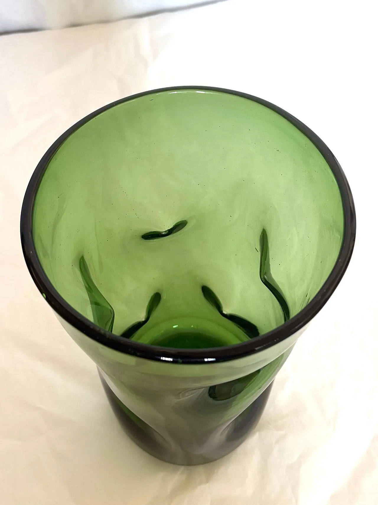 Cylindrical green hand-blown glass vase by Vetrerie Empolesi, 1950s 9