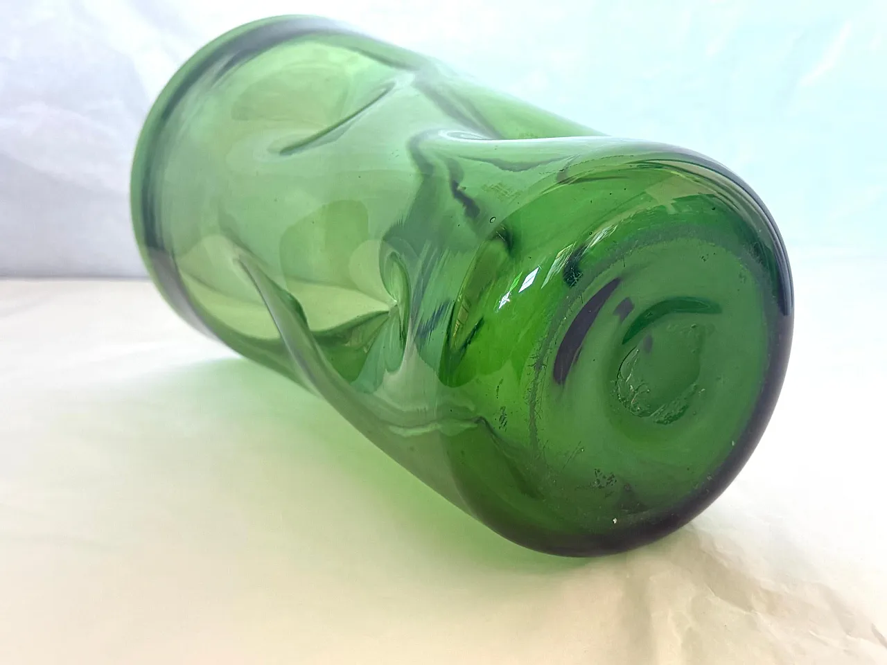 Cylindrical green hand-blown glass vase by Vetrerie Empolesi, 1950s 12