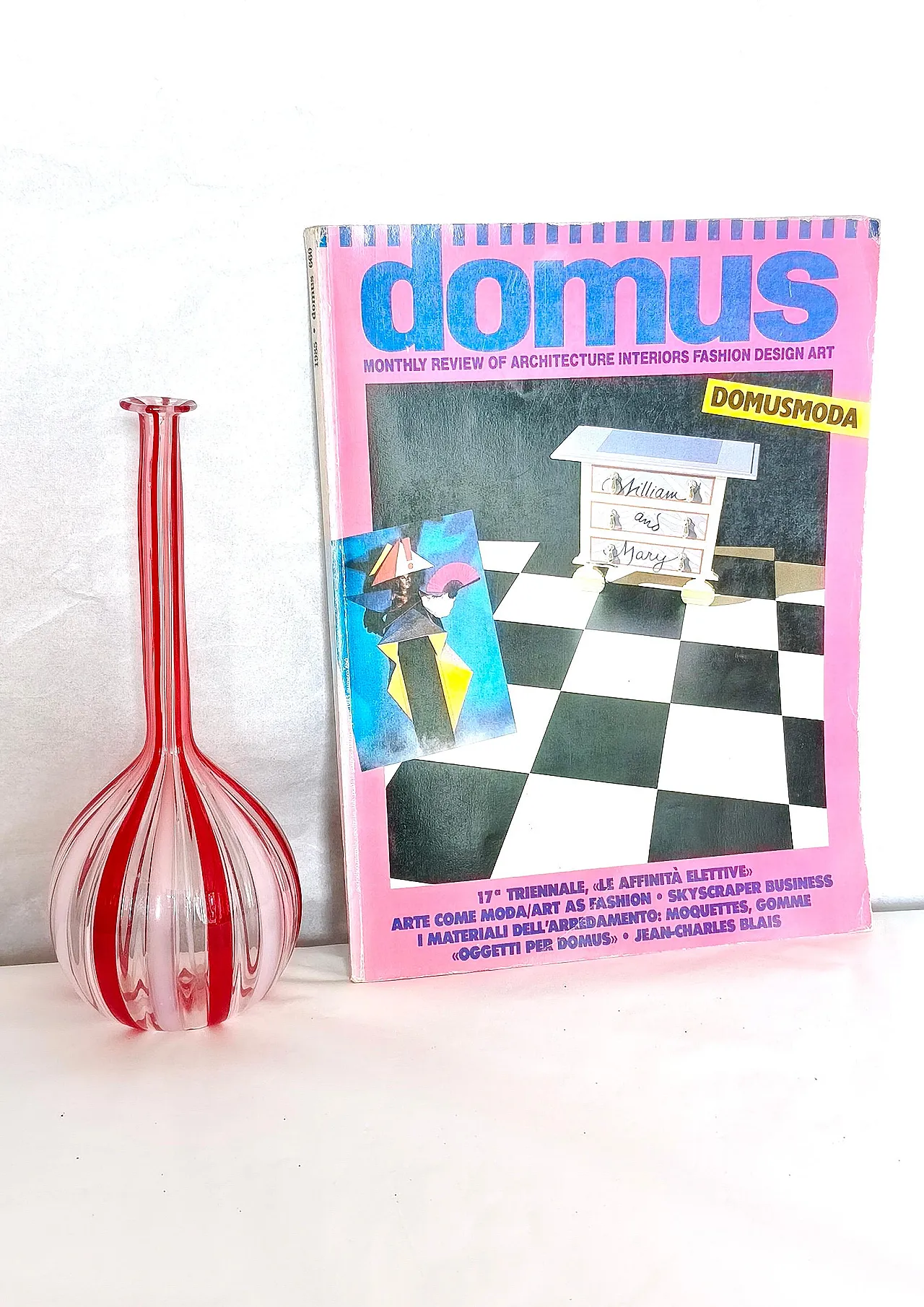 Glass bottle vase in the style of Gio Ponti, 1970s 3