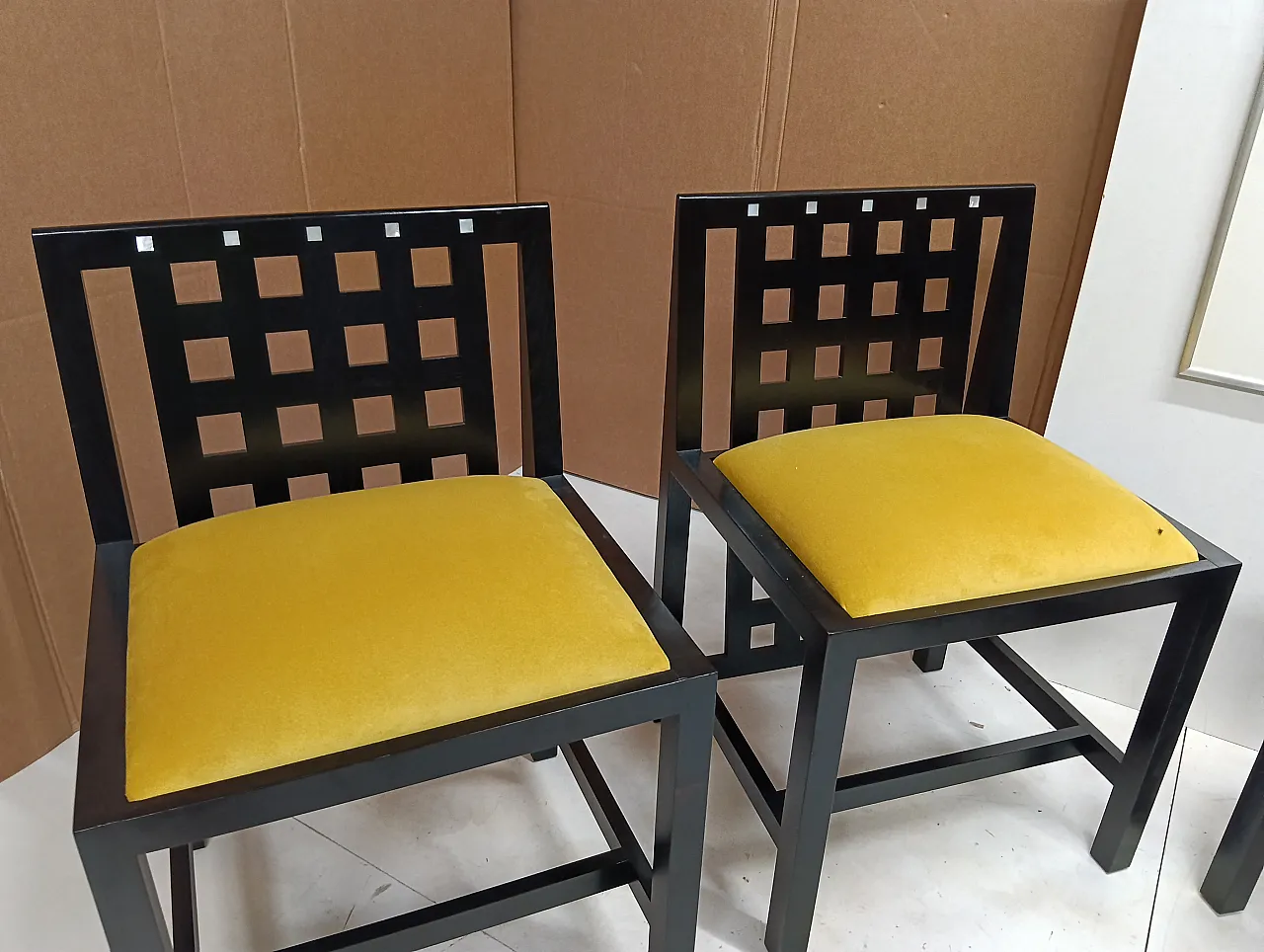 ALIVAR MVSEVM Set di 4 sedie 844 in velluto Senape 113
