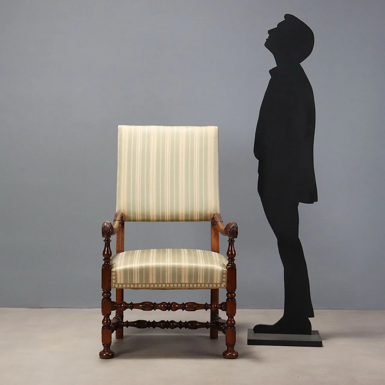 Baroque high chair in walnut, 18th century 2