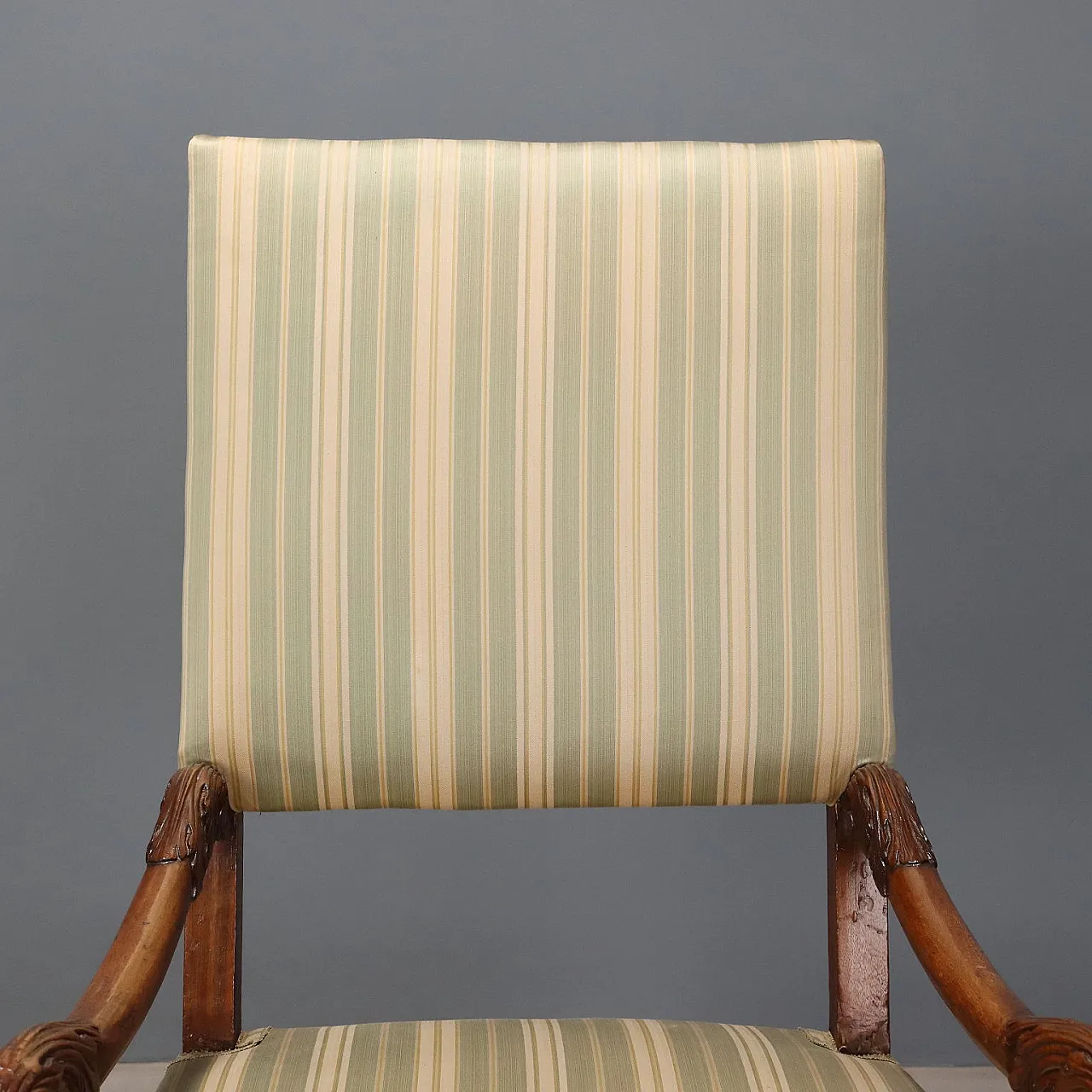 Baroque high chair in walnut, 18th century 4