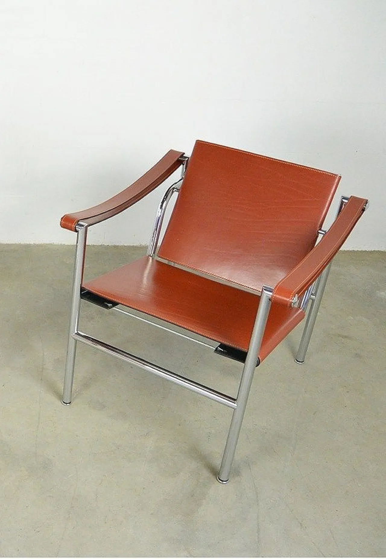 ALIVAR MVSEVM pair of LC1 armchairs in Cognac leather 4
