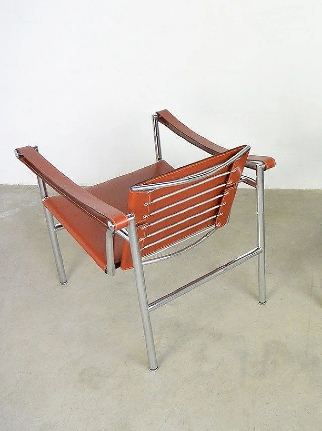 ALIVAR MVSEVM pair of LC1 armchairs in Cognac leather 8