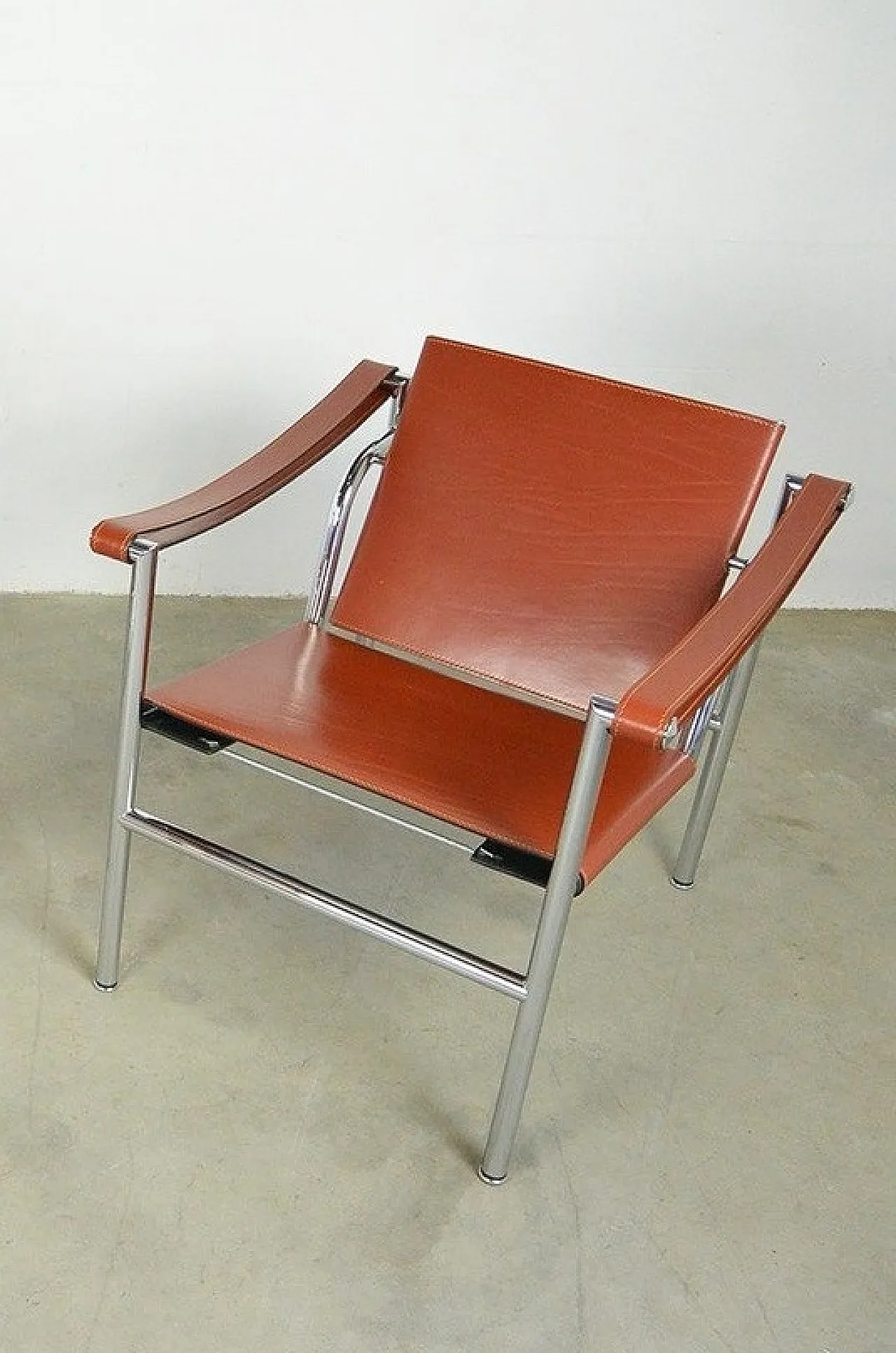 ALIVAR MVSEVM pair of LC1 armchairs in Cognac leather 9