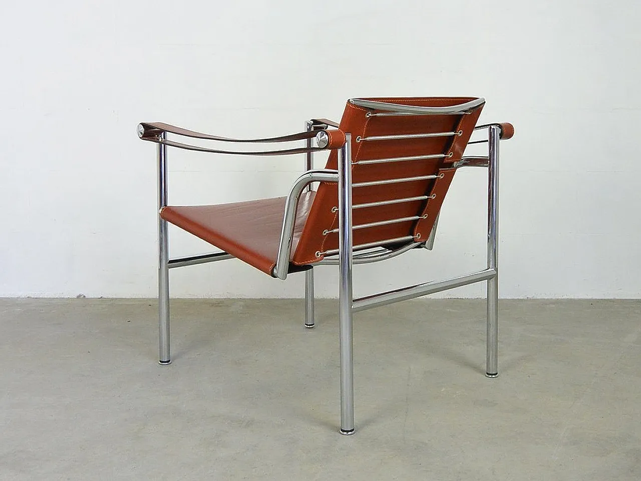 ALIVAR MVSEVM pair of LC1 armchairs in Cognac leather 16