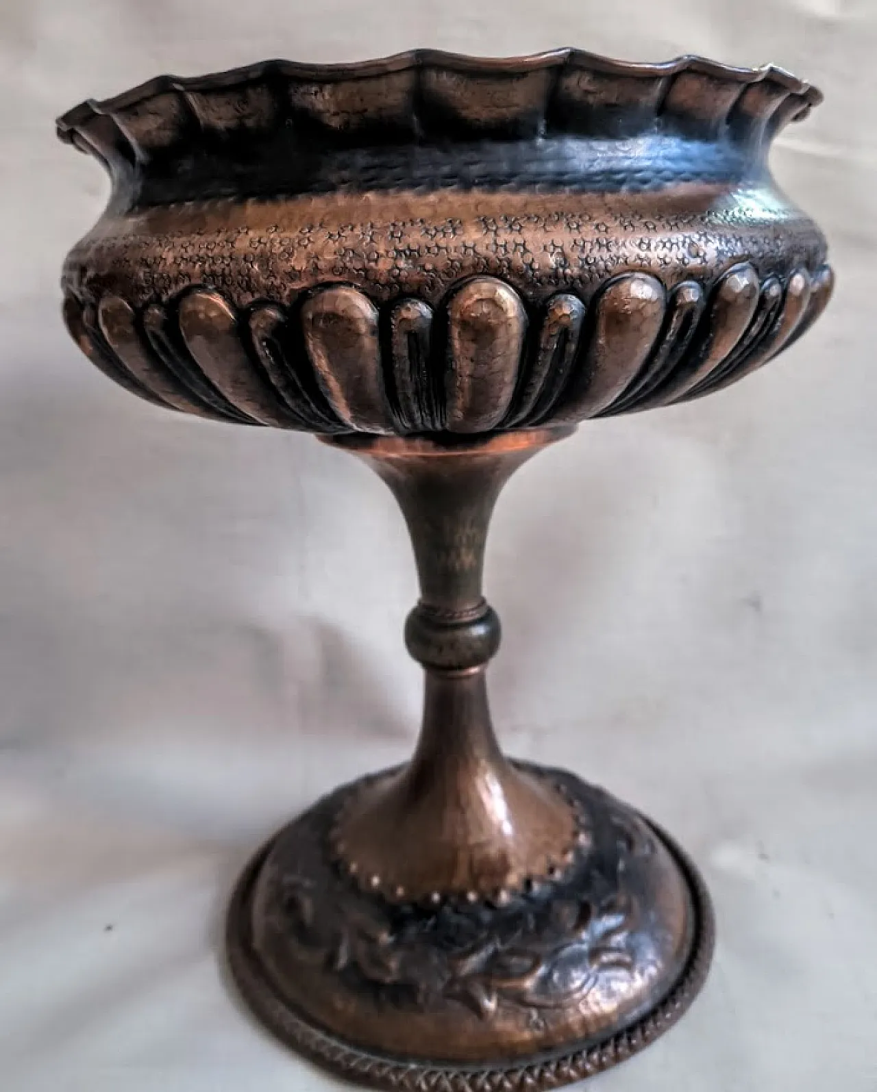 Embossed copper vase by Egidio Casagrande, 1950s 1