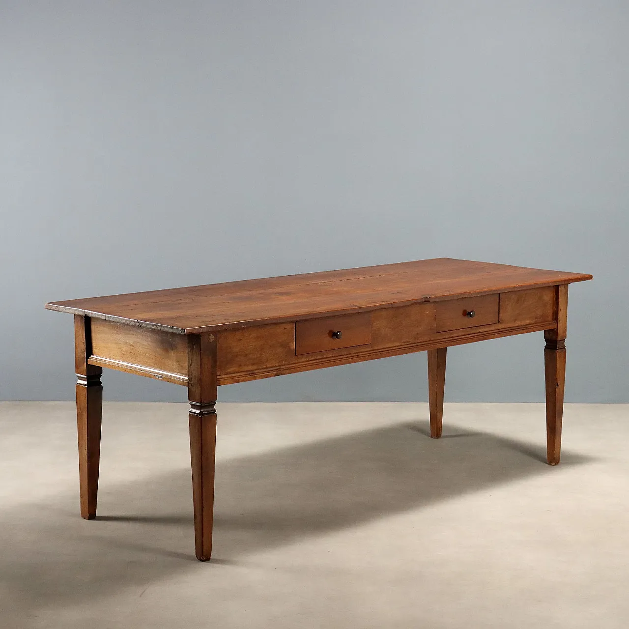 Directory table in walnut, 19th century 1