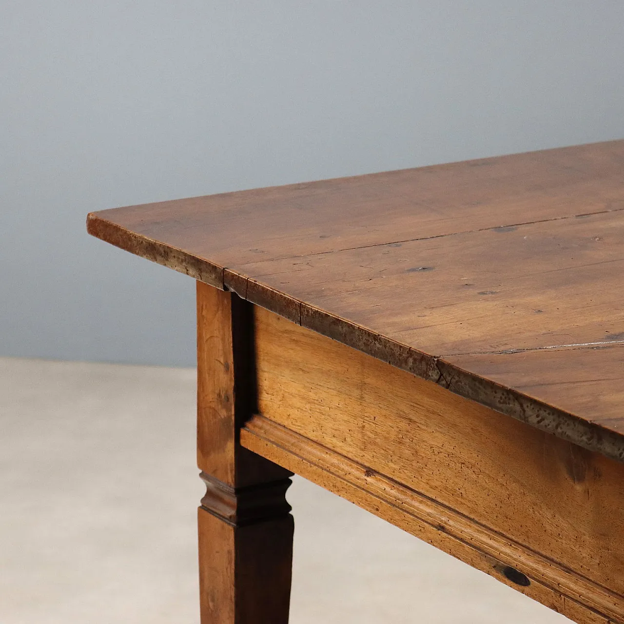 Directory table in walnut, 19th century 3