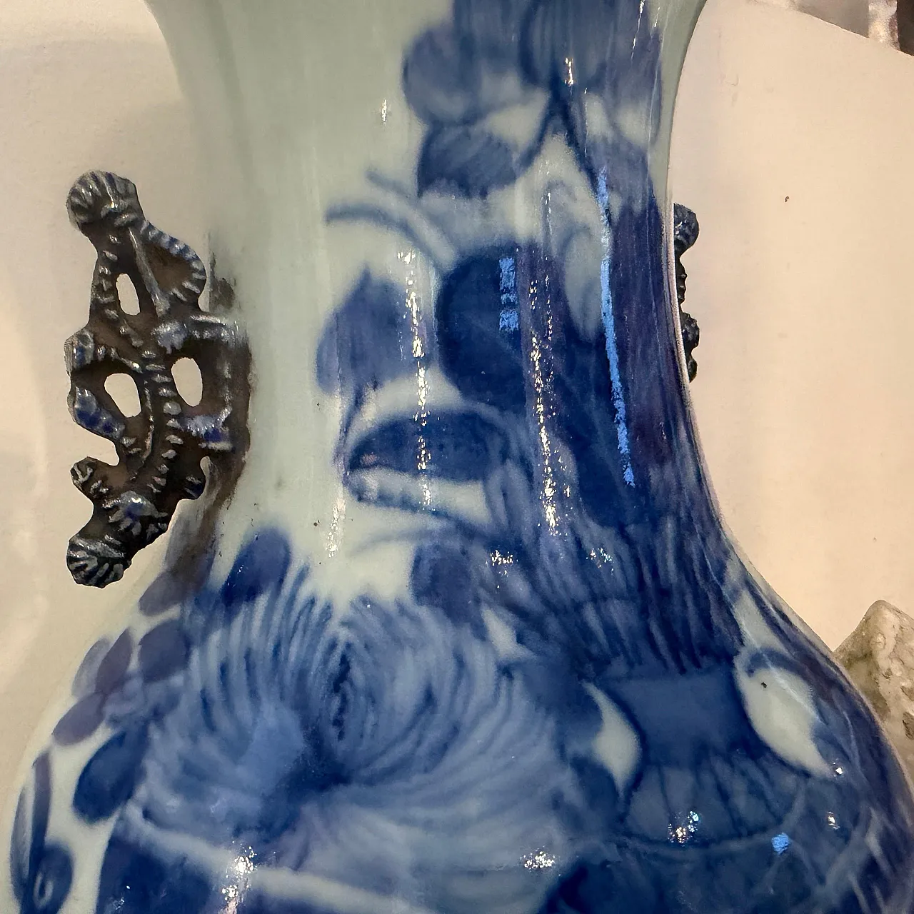 Traditional Qing dynasty style chinese porcelain vase, 1950s 4