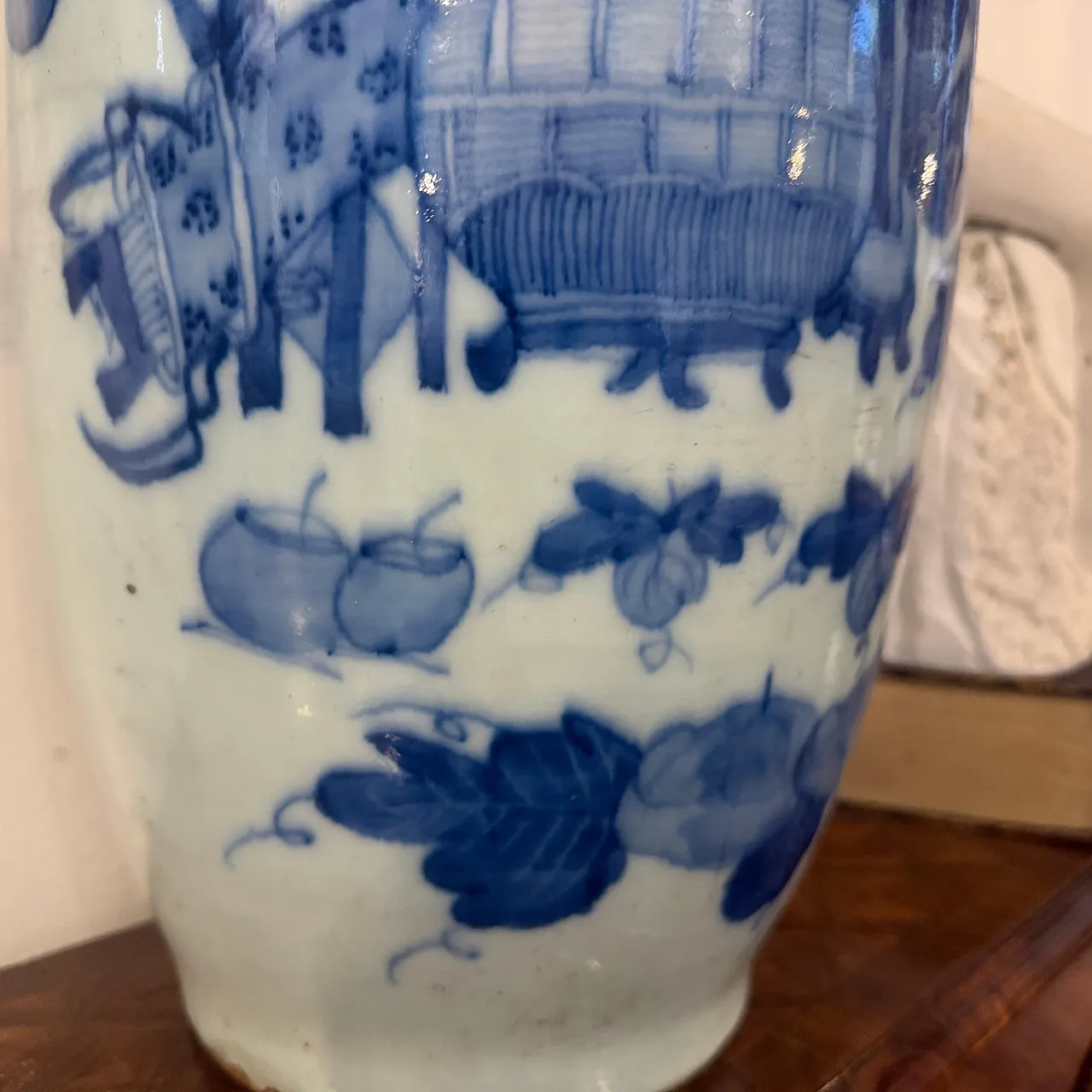 Traditional Qing dynasty style chinese porcelain vase, 1950s 5