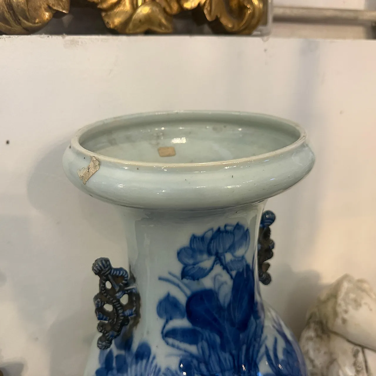 Traditional Qing dynasty style chinese porcelain vase, 1950s 8