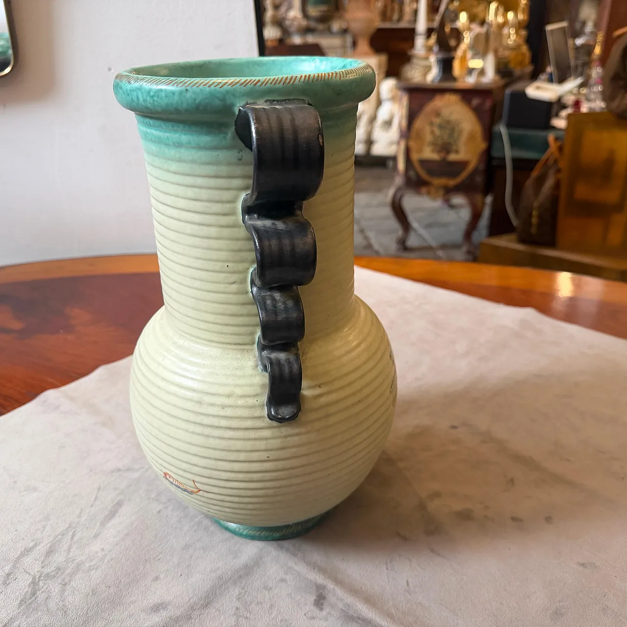 Art Deco hand painted, air brushed ceramic vase by Deruta, 1930s 9