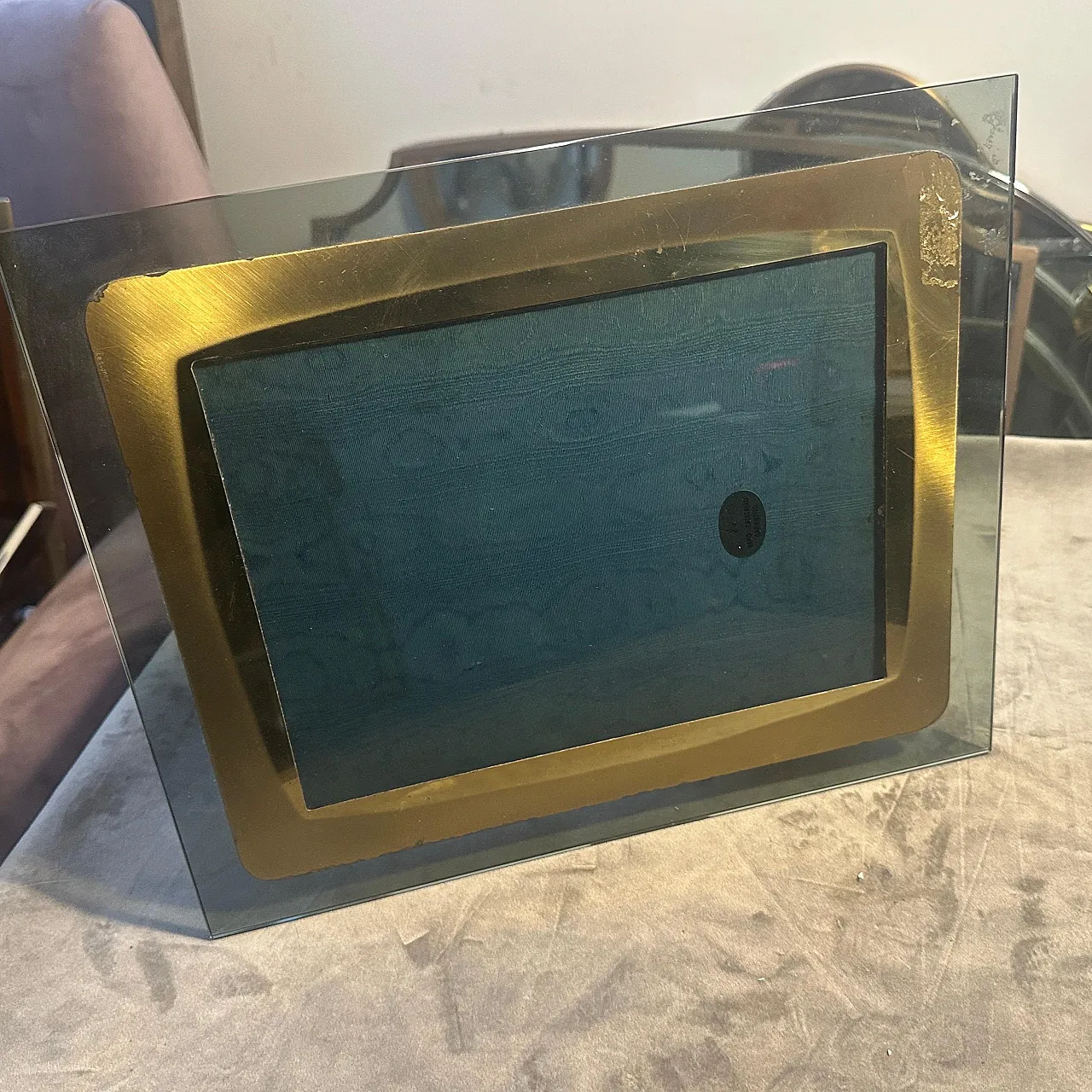Mid-Century Modern smoked glass picture frame, 1960s 11