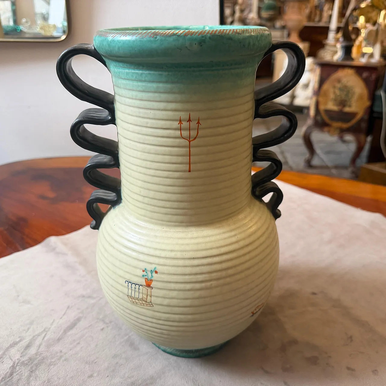 Art Deco hand painted, air brushed ceramic vase by Deruta, 1930s 14