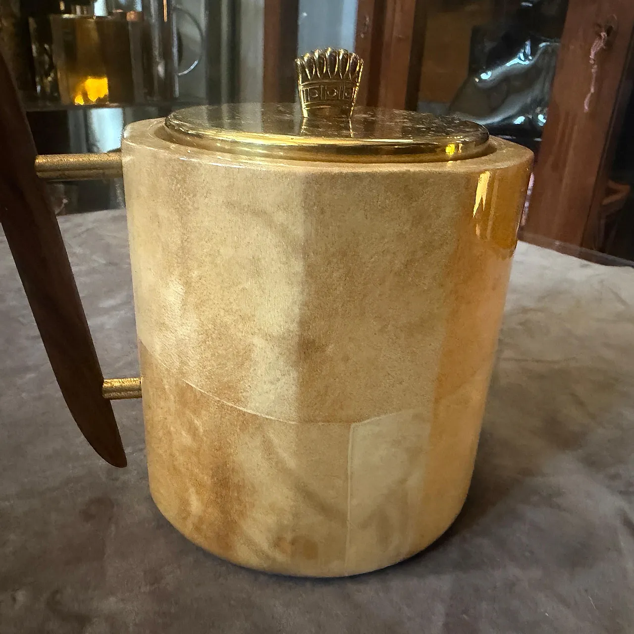 Aldo Tura Mid-Century Modern goatskin and brass ice bucket, 1950s 8