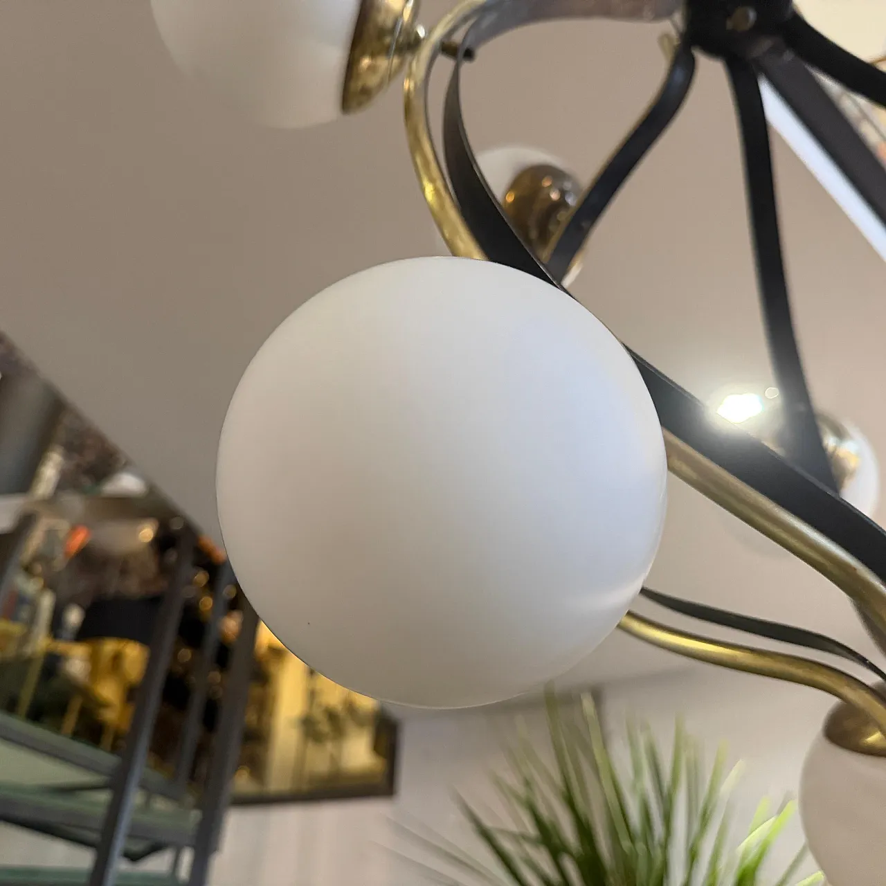 Mid-Century Modern brass and white glass chandelier by Stilnovo, 1950s 9