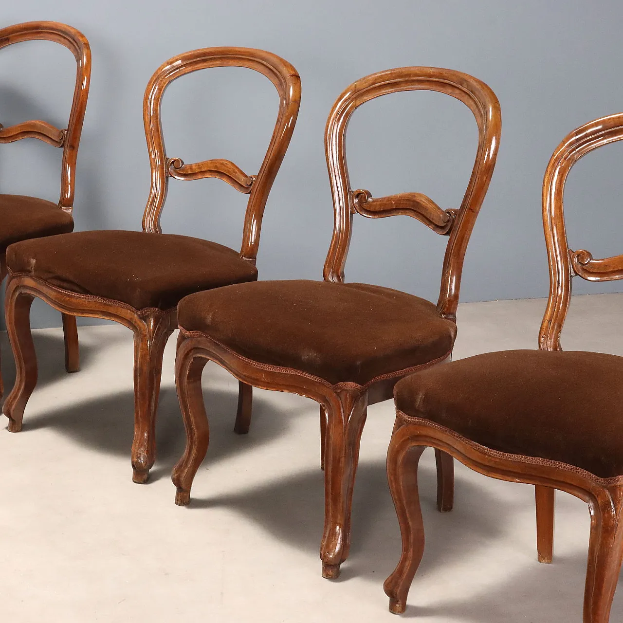 6 Louis Philippe chairs, 19th century 3