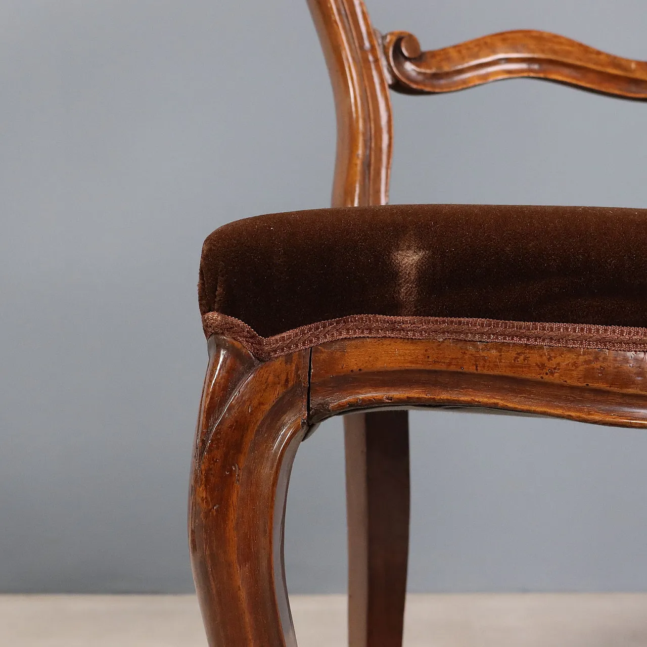 6 Louis Philippe chairs, 19th century 5