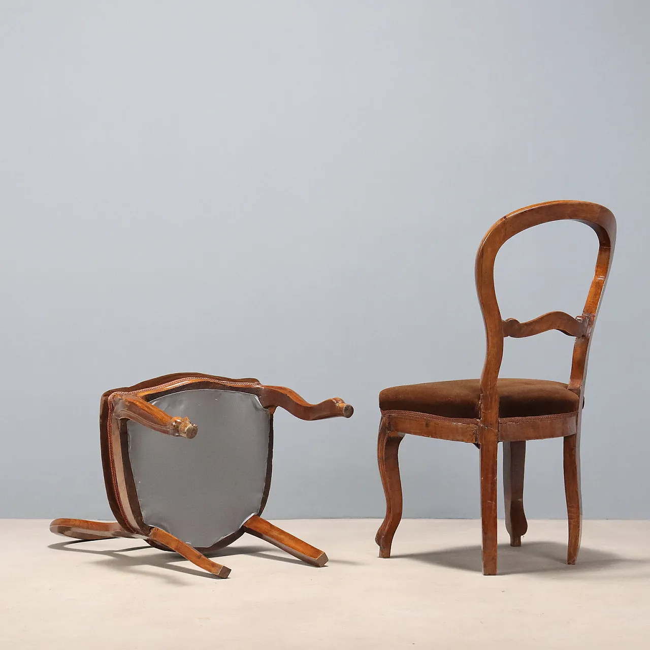 6 Louis Philippe chairs, 19th century 8