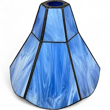 Lampada da tavolo leggera con paralume antico