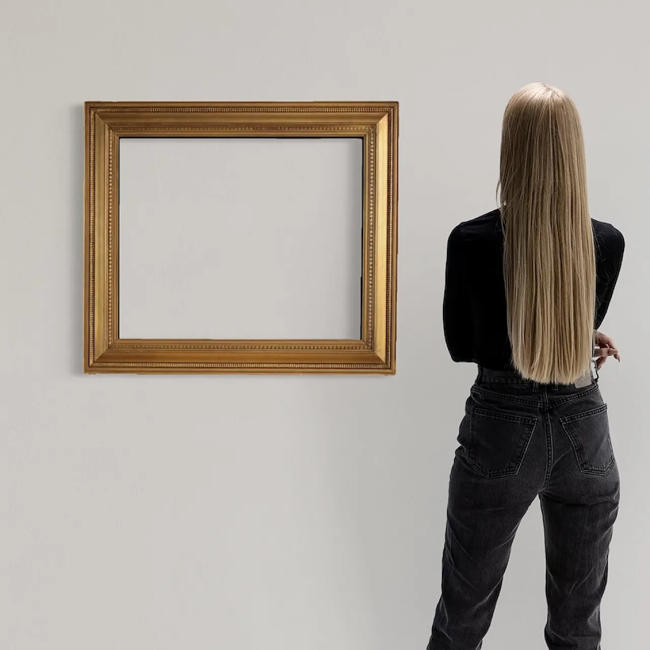 Italian gilt wood and plaster frame from the 20th century 2