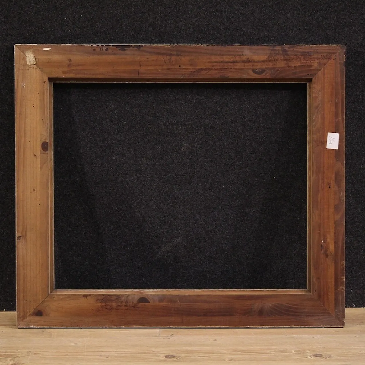 Italian gilt wood and plaster frame from the 20th century 8