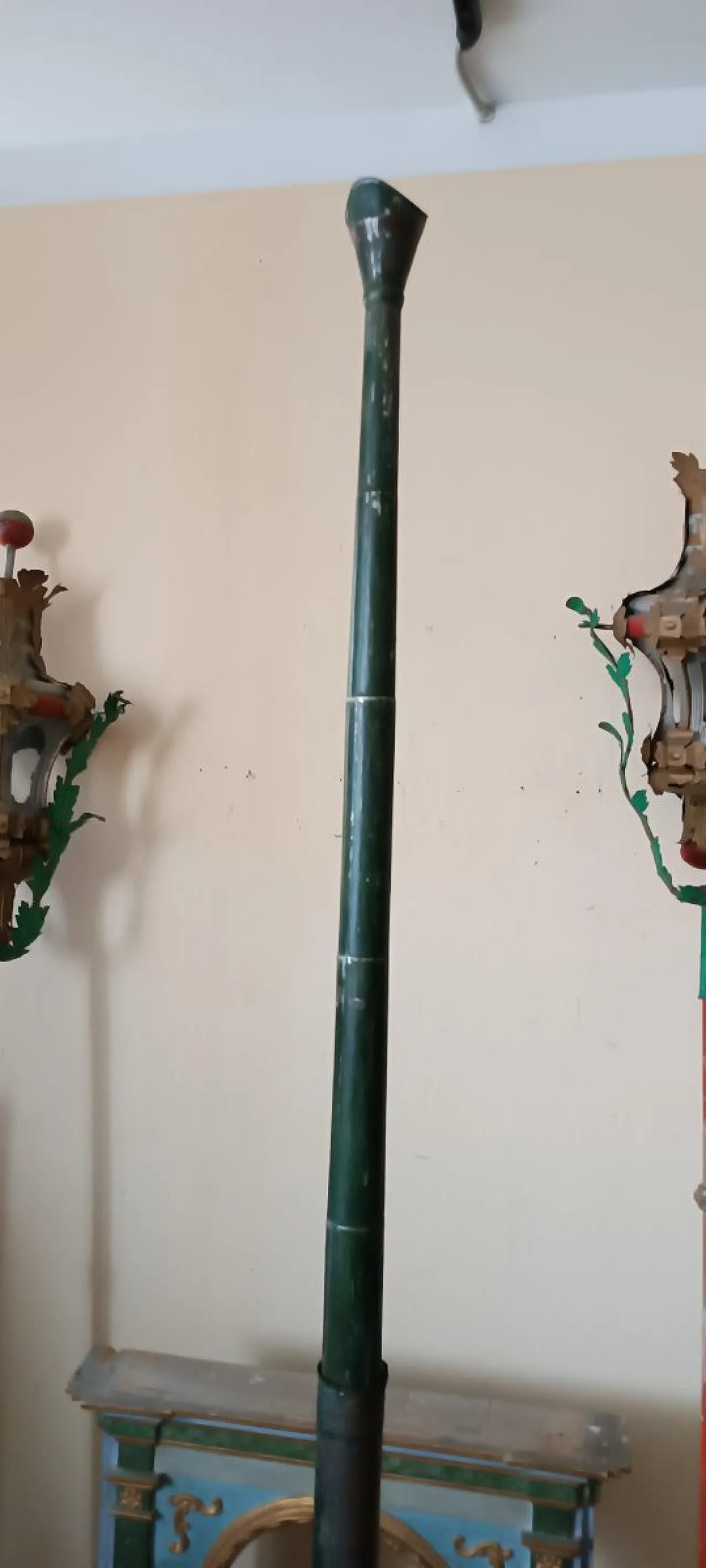 Painted sheet metal hunting megaphone, 19th century 3