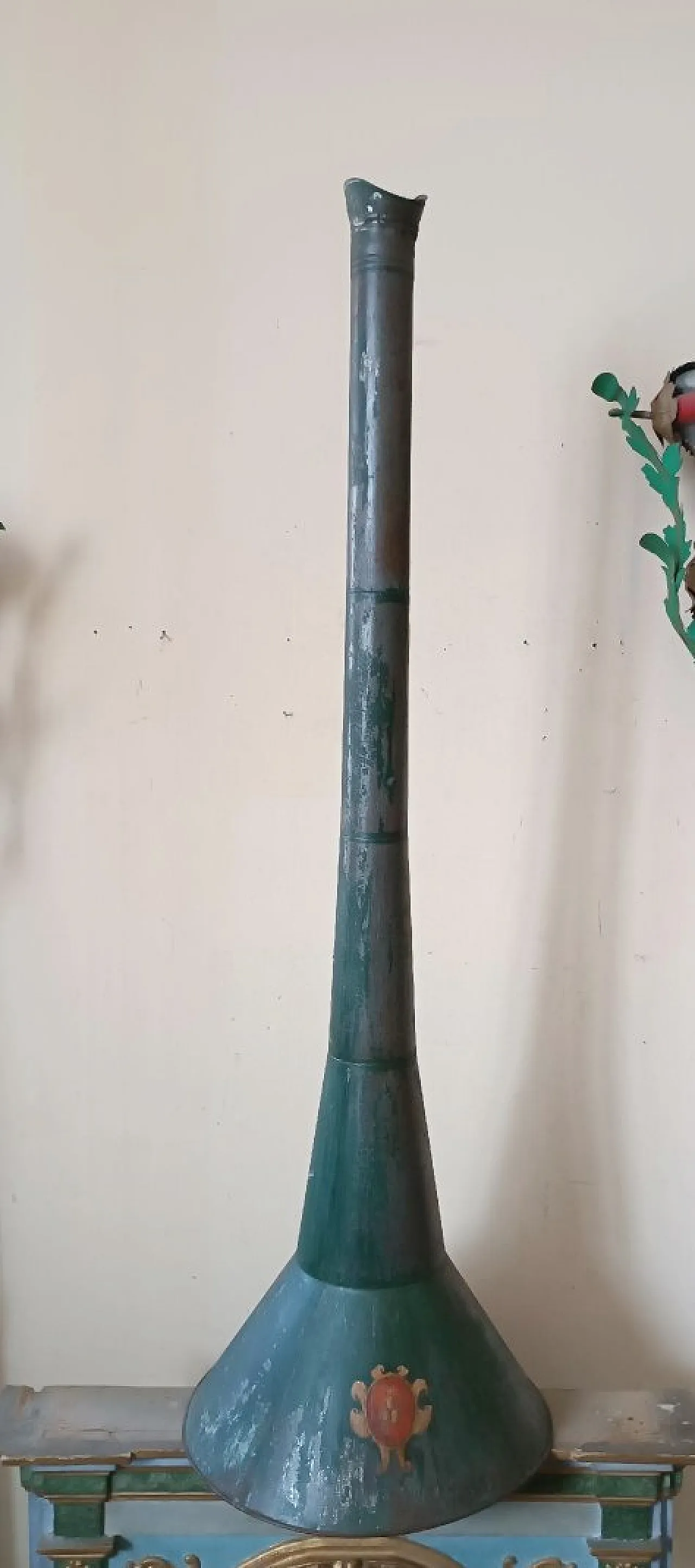 Painted sheet metal hunting megaphone, 19th century 8