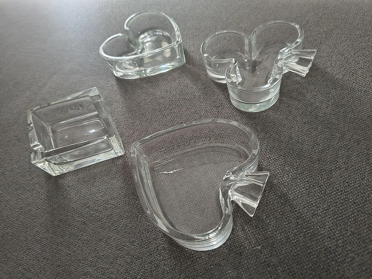 4 poker ashtrays by Arnolfo di Cambio, 70s 3