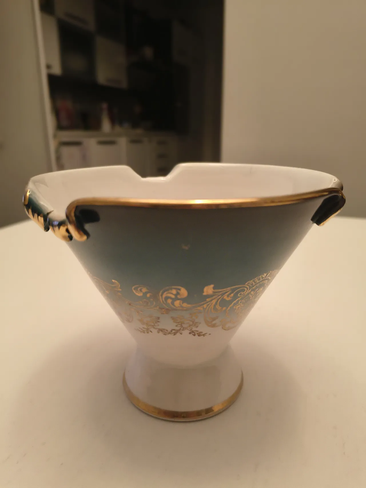 Porcelain cup, Carraresi manufacture, 50s 6