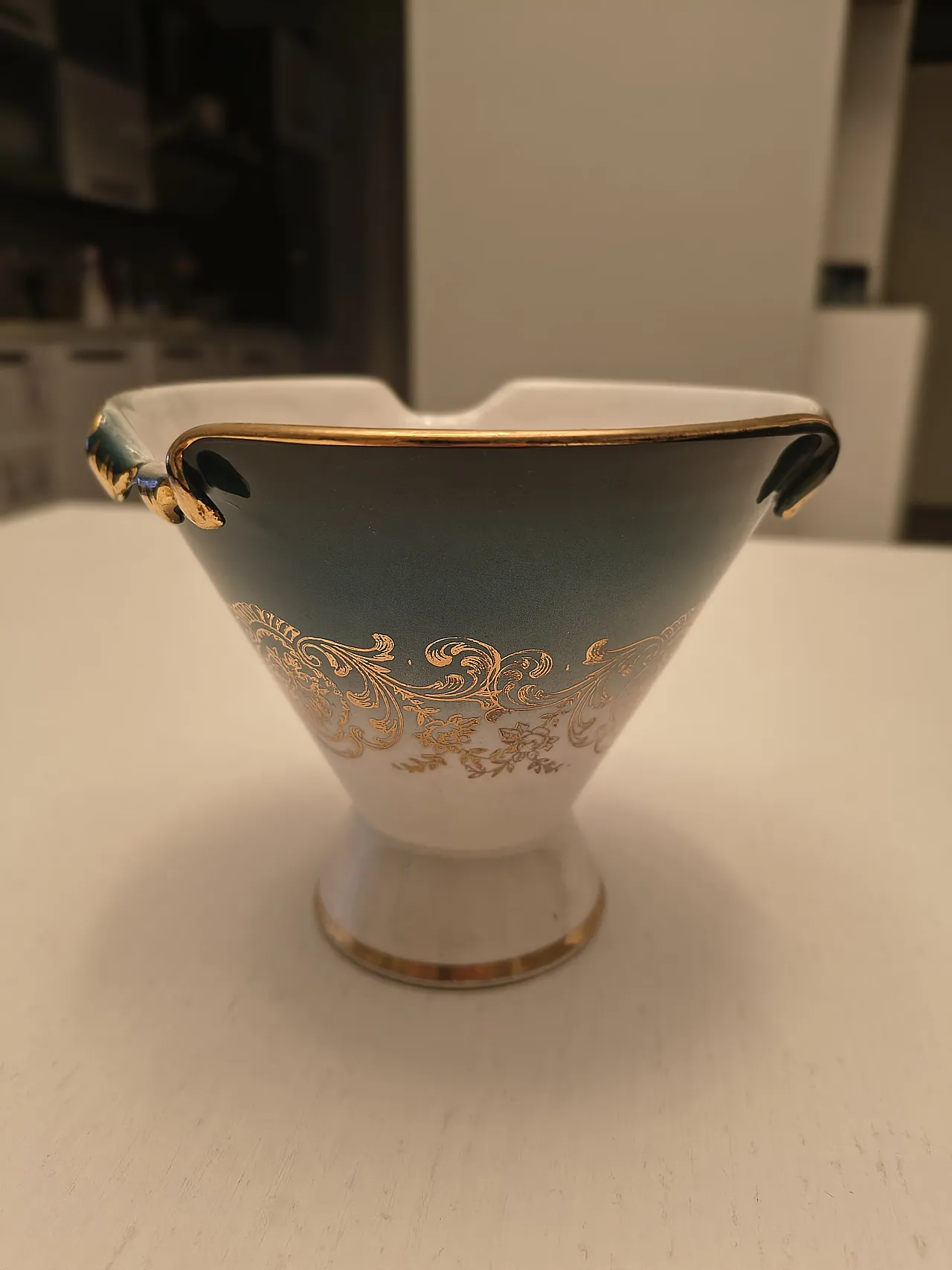 Porcelain cup, Carraresi manufacture, 50s 8