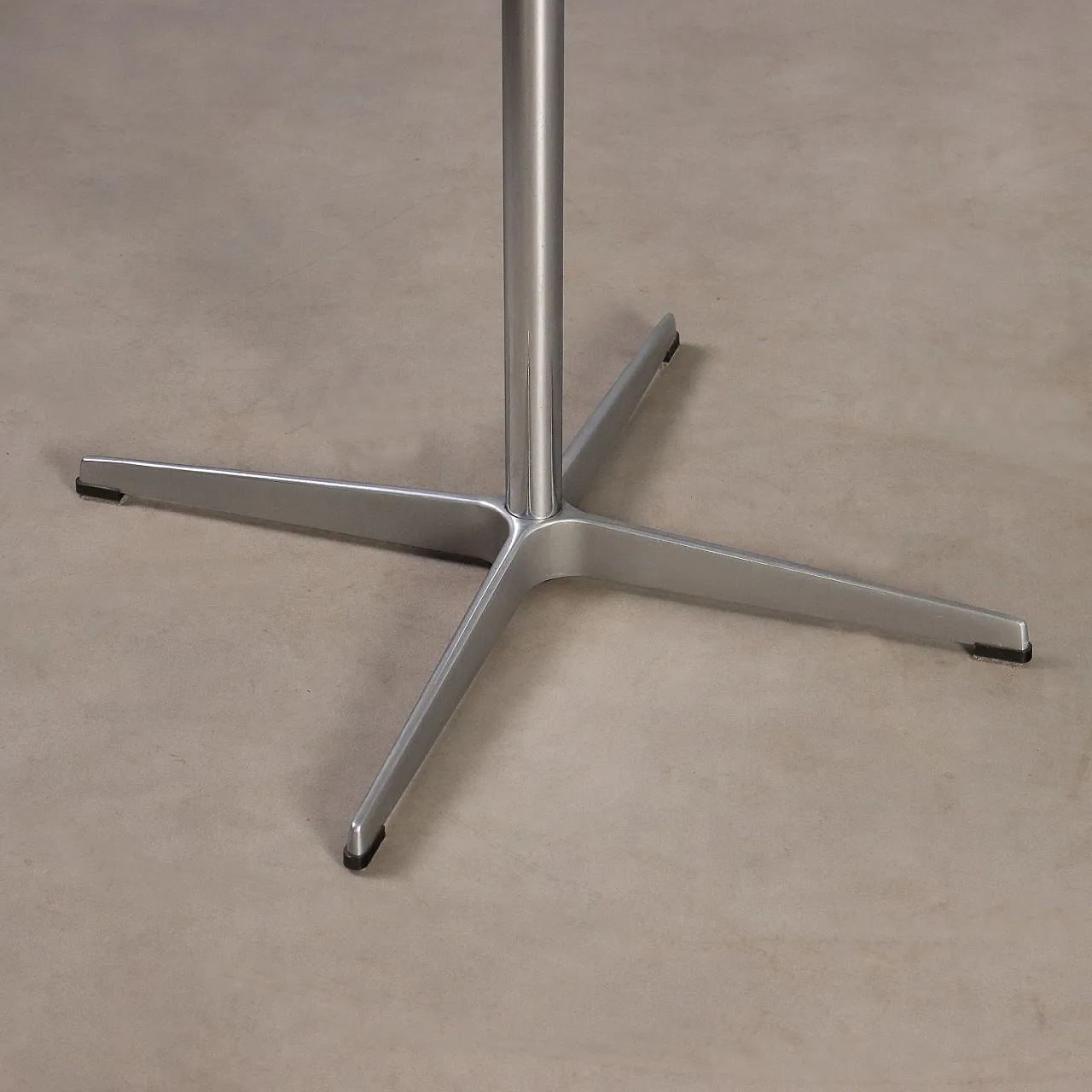Fritz Hansen table, 20th century 6
