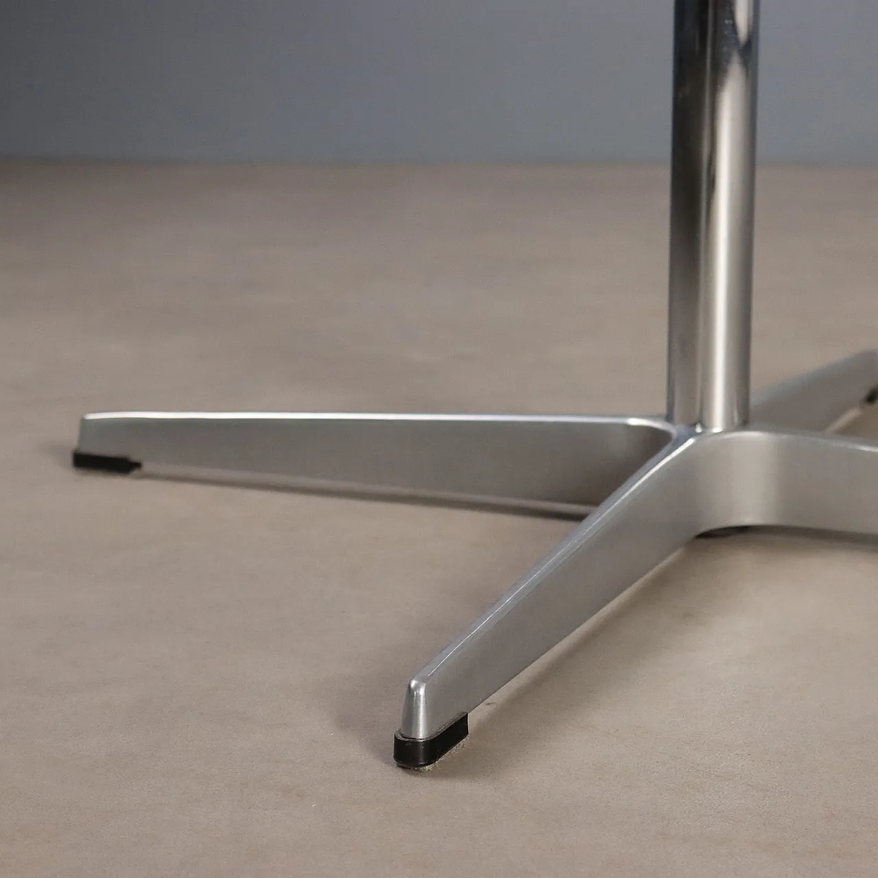 Fritz Hansen table, 20th century 7