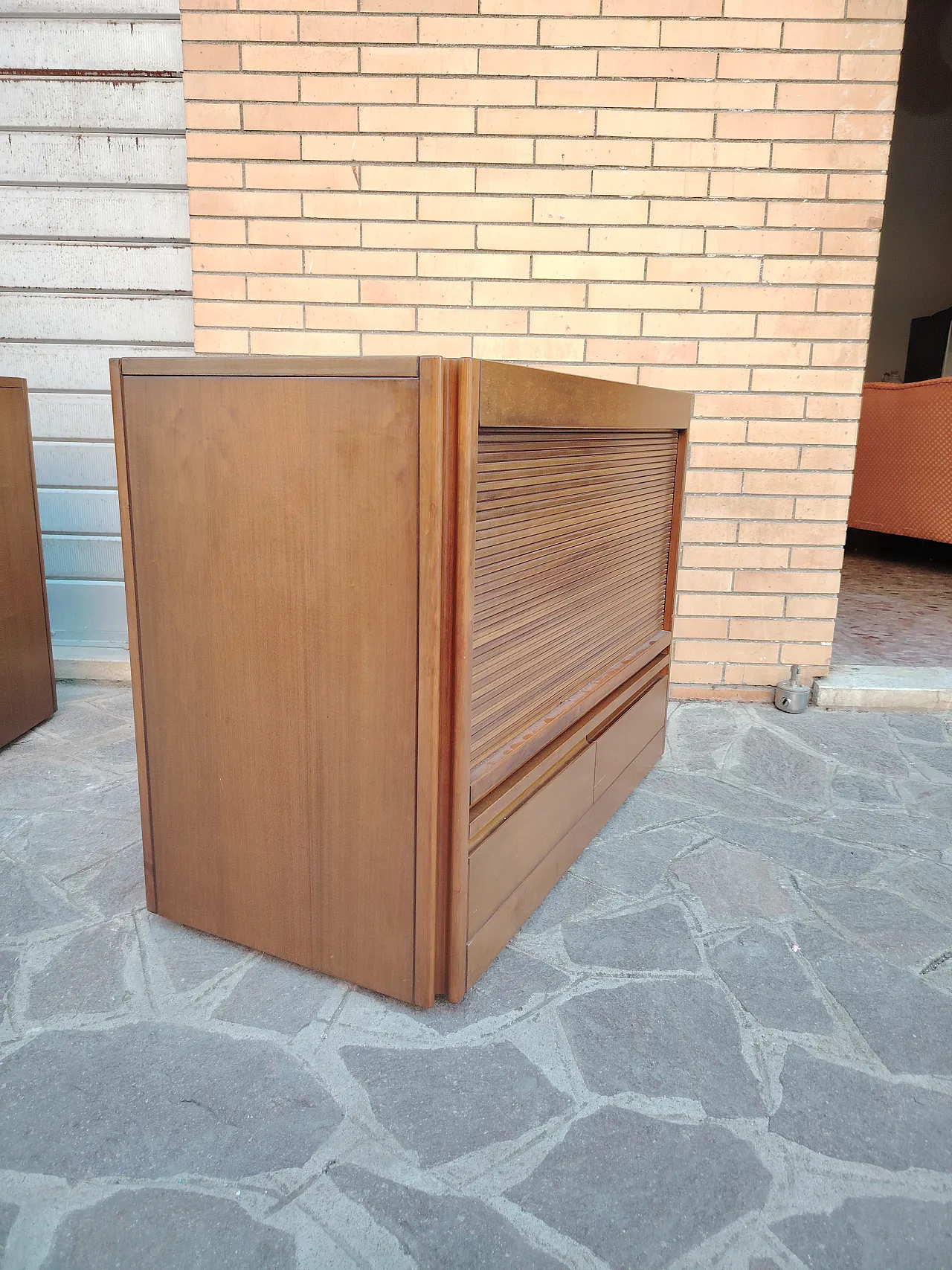 Credenze modulari di Angelo Mangiarotti per Molteni, anni '80 13
