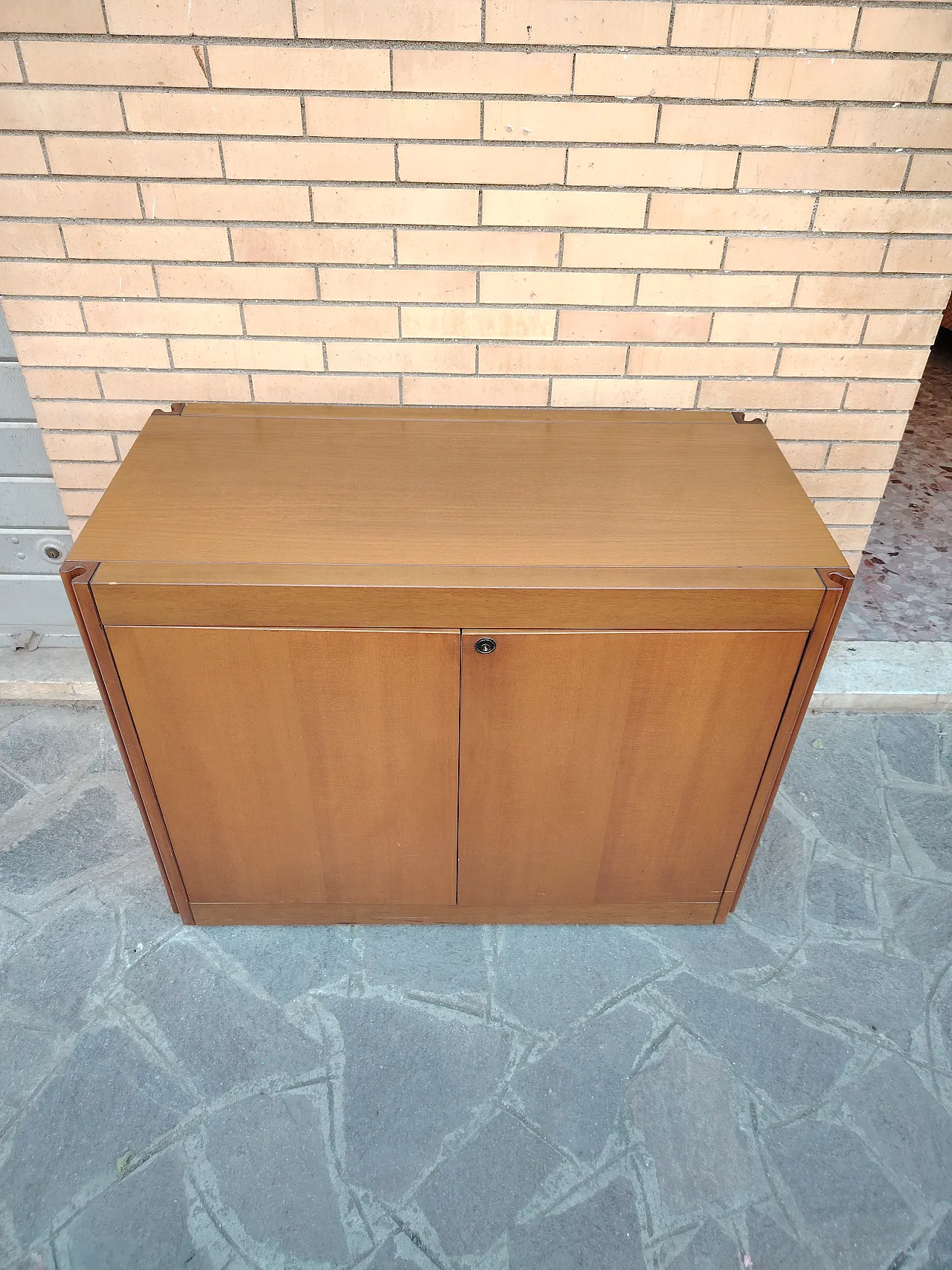 Credenze modulari di Angelo Mangiarotti per Molteni, anni '80 19