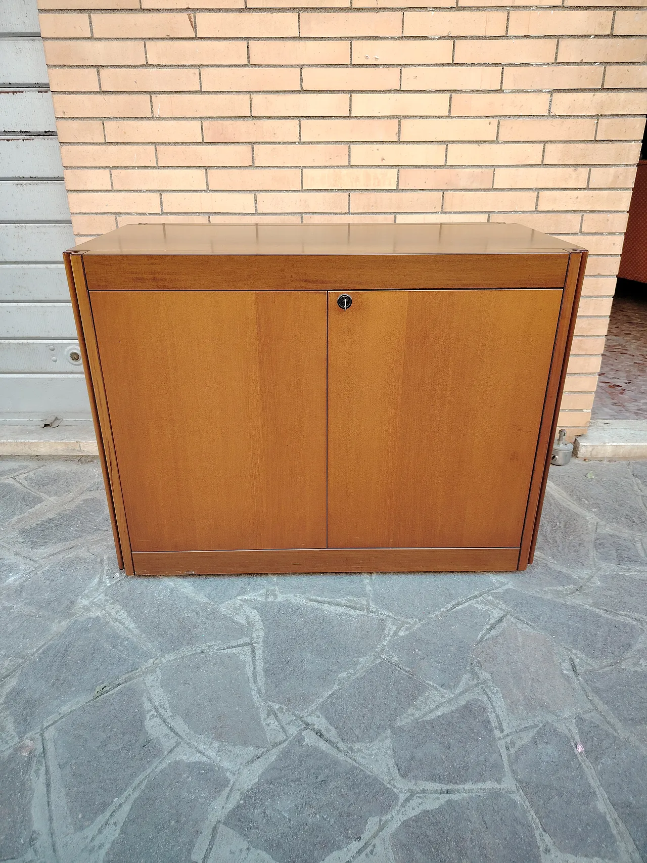 Credenze modulari di Angelo Mangiarotti per Molteni, anni '80 32