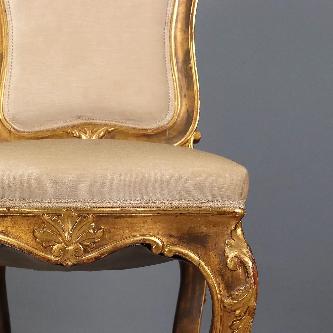 Pair of Eclectic chairs in carved and gilded wood, 19th century 4