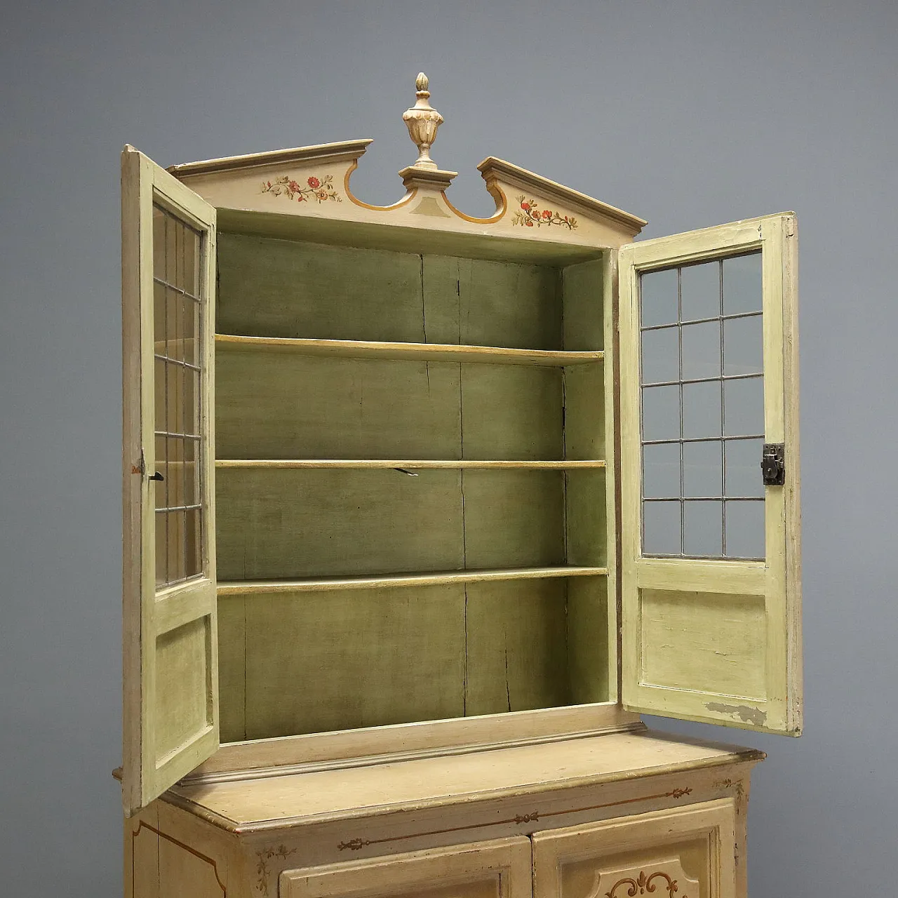 Baroque double body sideboard, 18th century 4