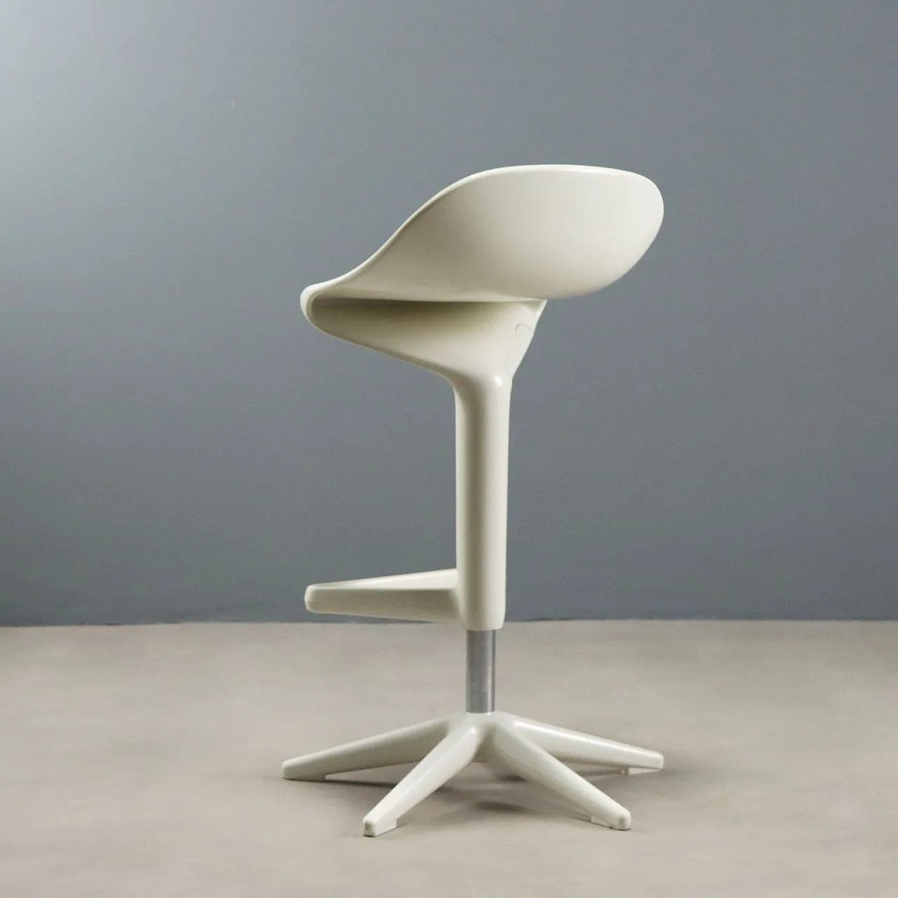 Spoon stool by Antonio Citterio for Kartell, 20th century 8