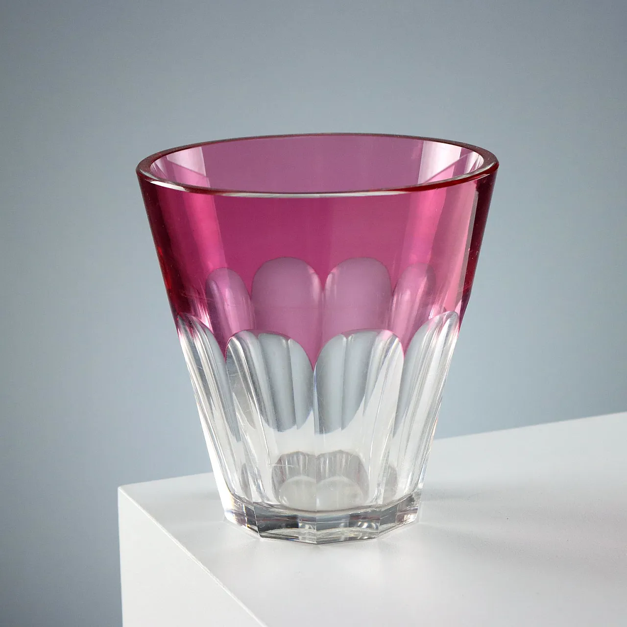Crystal vase made by Val Saint Lambert, 20th century 1
