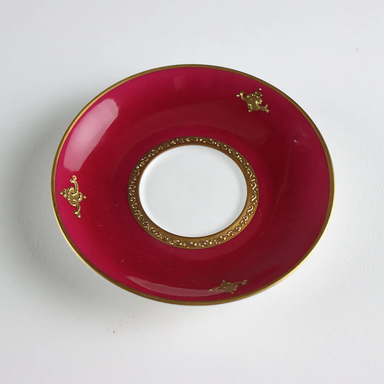 6 Porcelain cups made in Limoges, 20th century 7