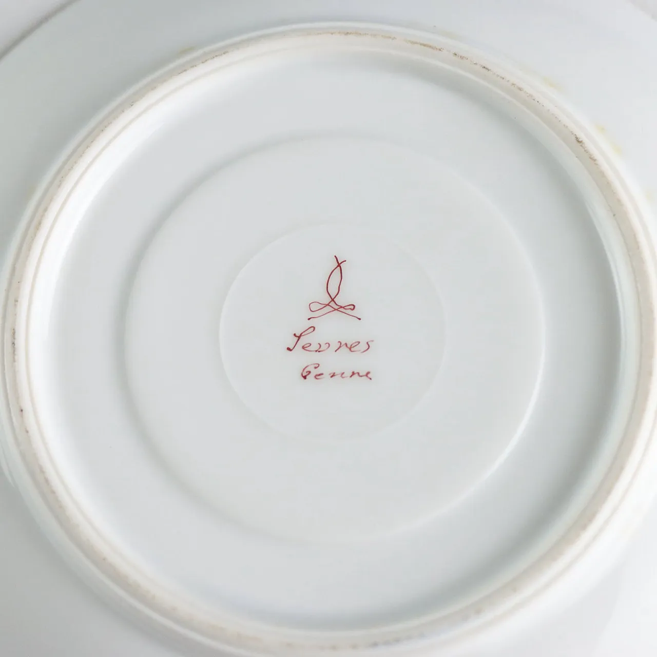 6 Porcelain cups made in Limoges, 20th century 10