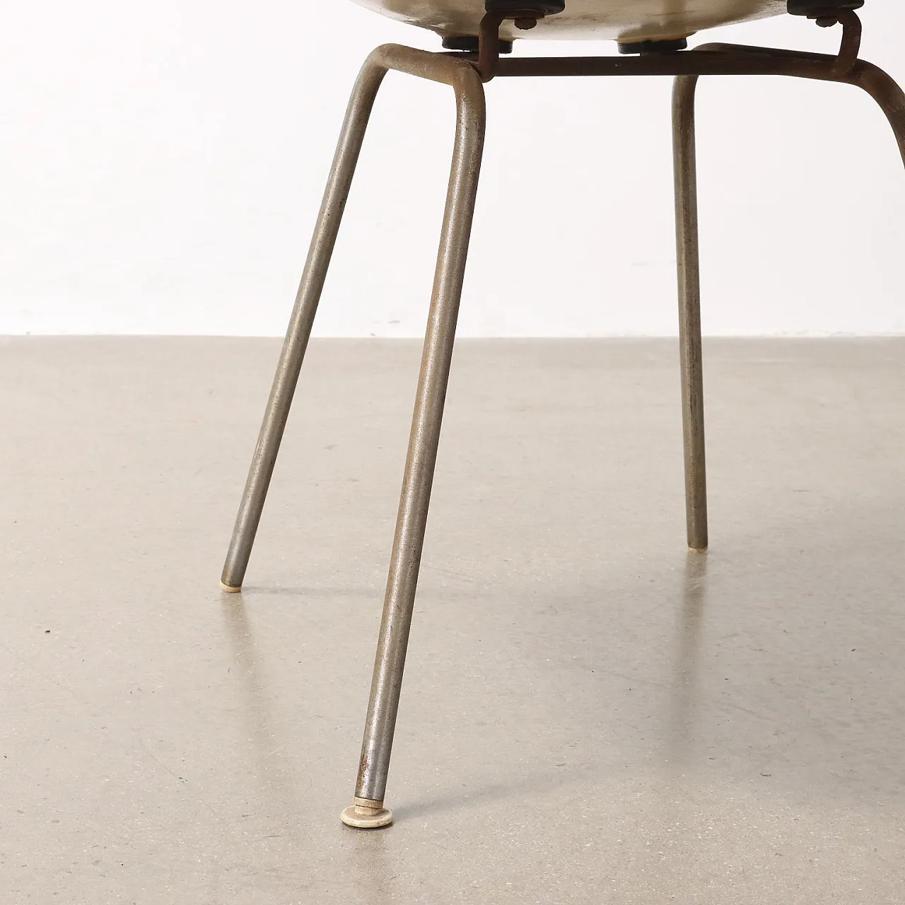 DSS chair by Charles & Ray Eames for Vitra, 60s 8
