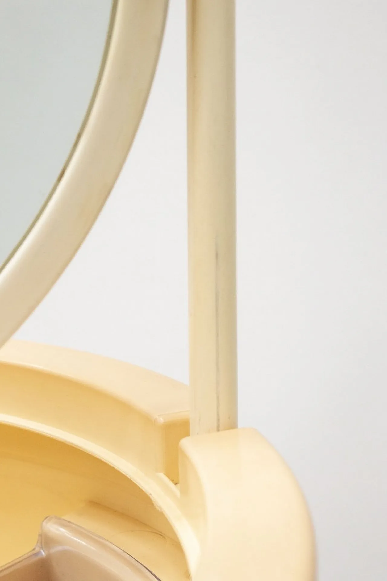 Space Age dressing table with chair, 1970s 24